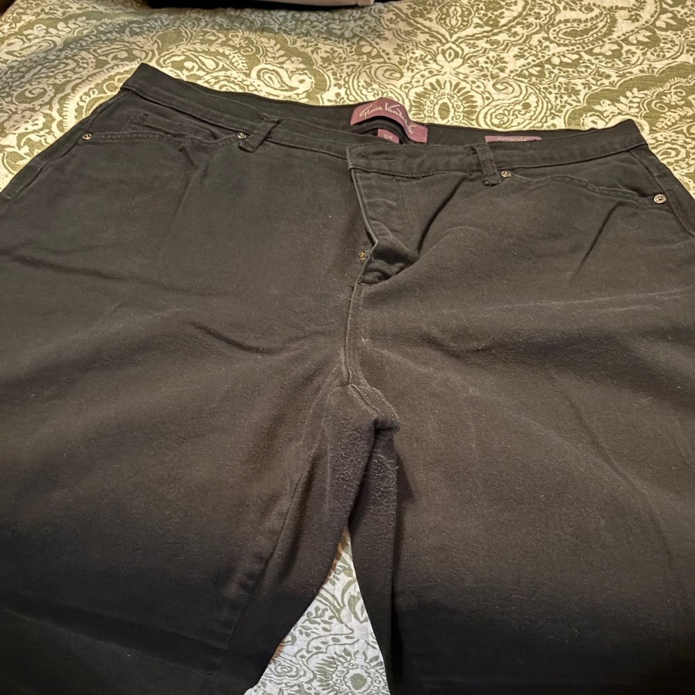 Gloria Vanderbilt Black Straight Leg Jeans